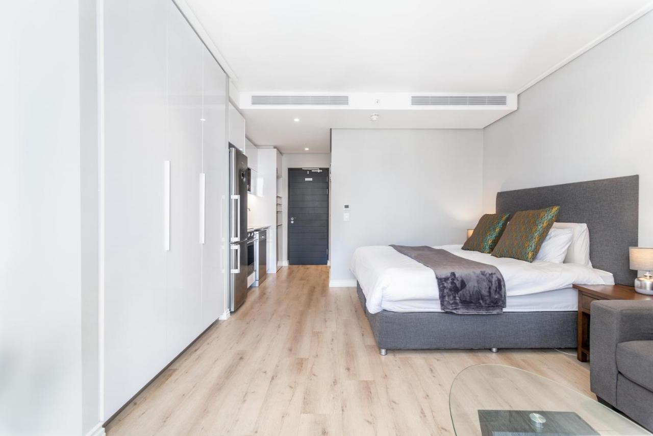 Luxurious 16 On Bree Studio Apartment - Harbour Views Ciudad del Cabo Exterior foto