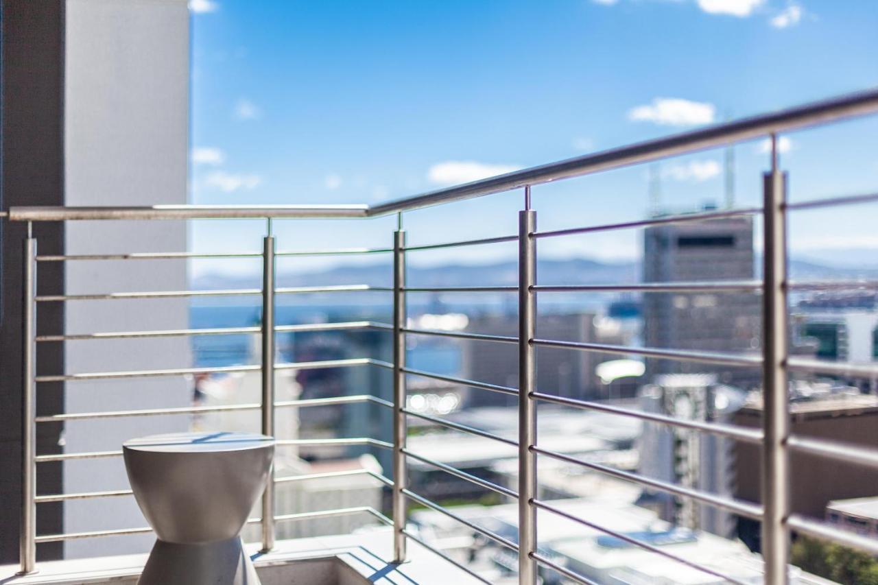 Luxurious 16 On Bree Studio Apartment - Harbour Views Ciudad del Cabo Exterior foto